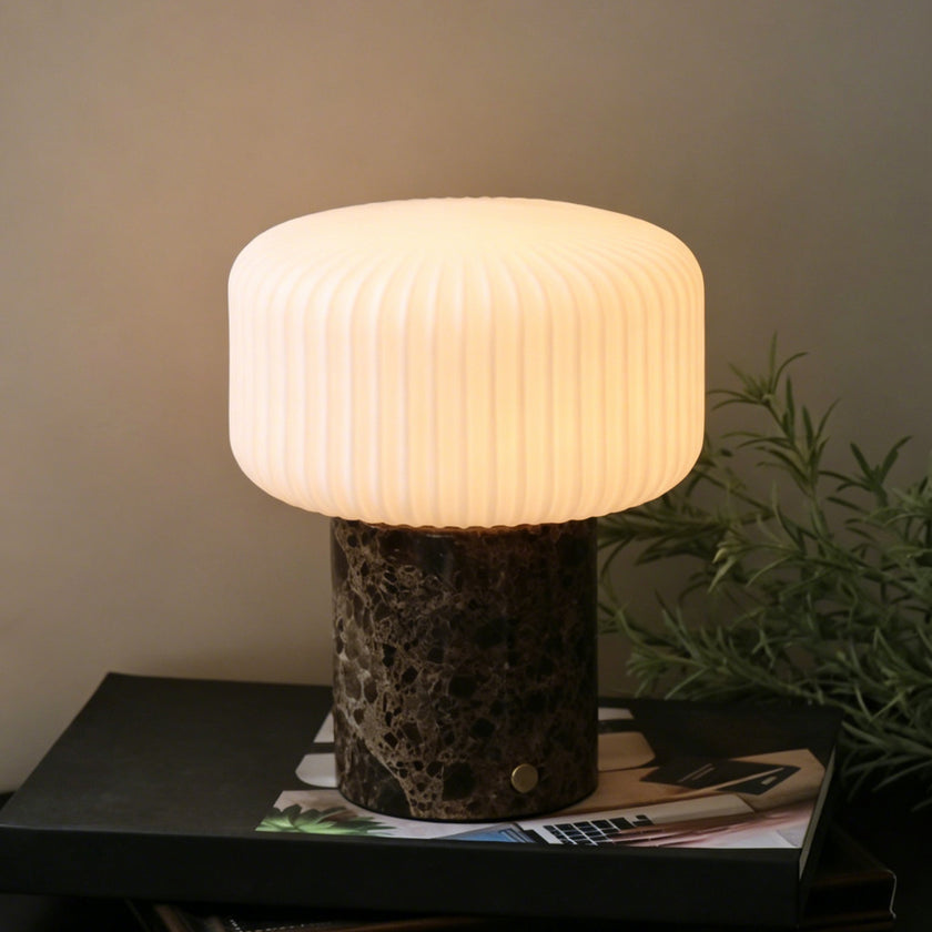 Vaelric Table Lamp