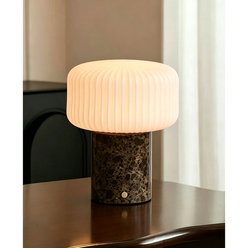 Vaelric Table Lamp