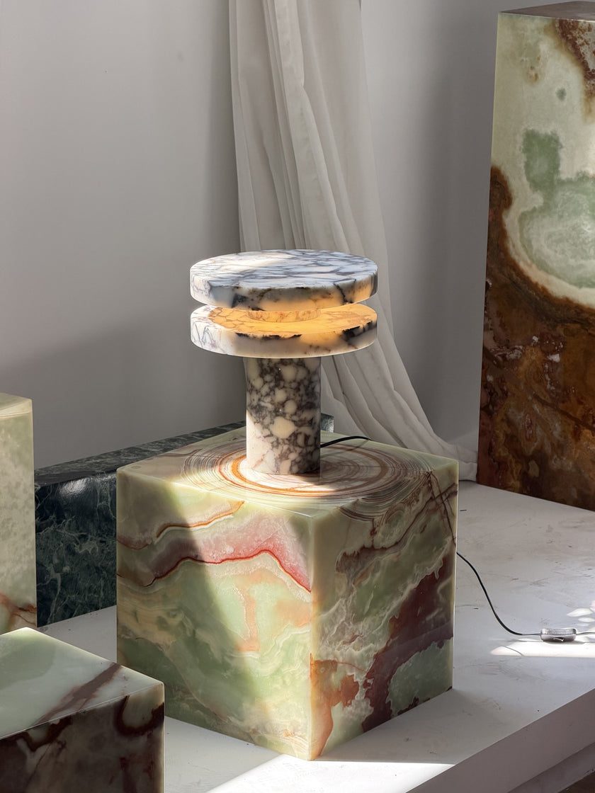 Viresta Table Lamp