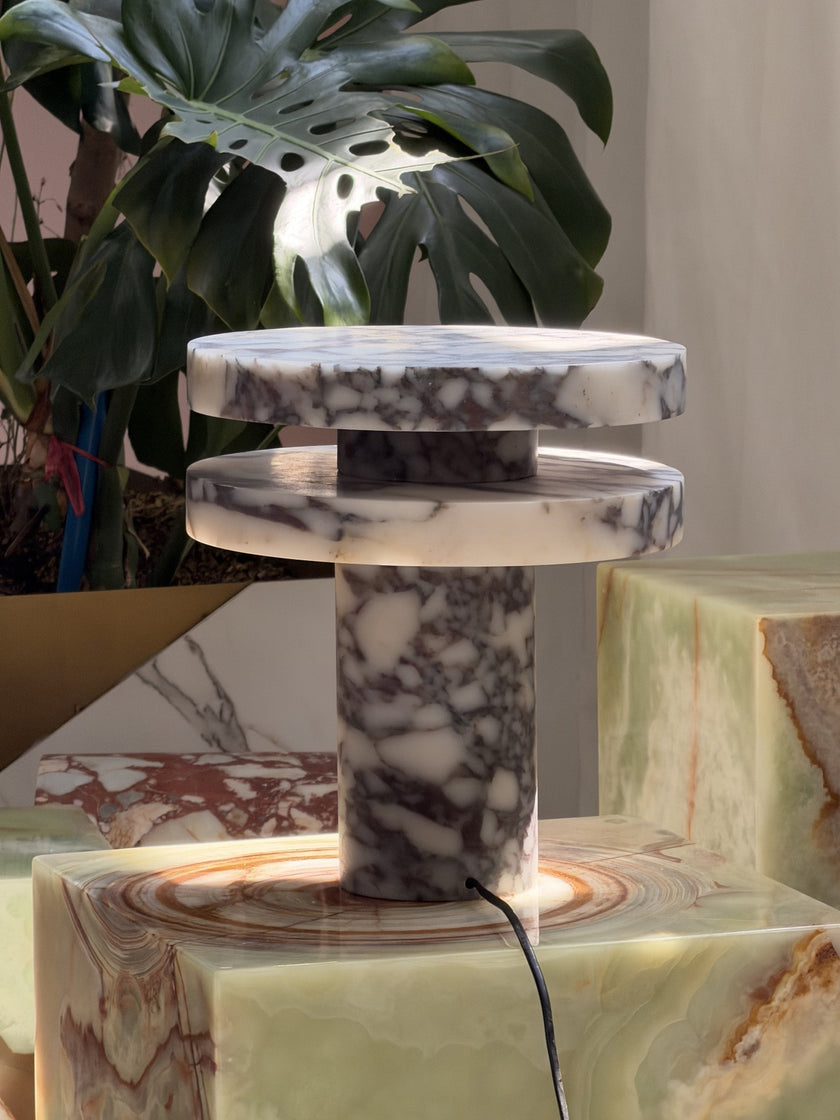 Viresta Table Lamp
