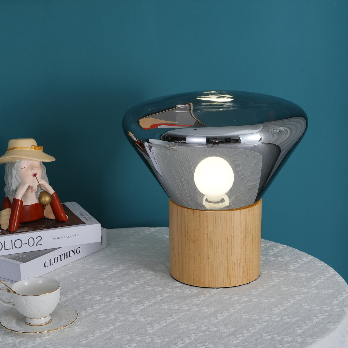Light Bulb Table Lamp – detail 2