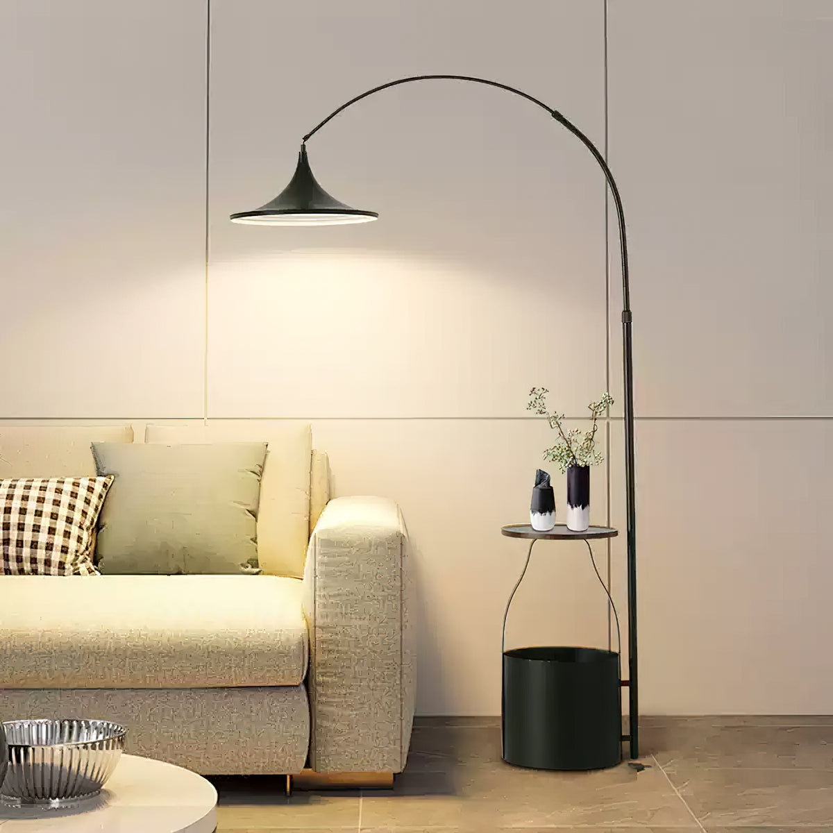 Multifunctional Arch Floor Lamp – detail 2