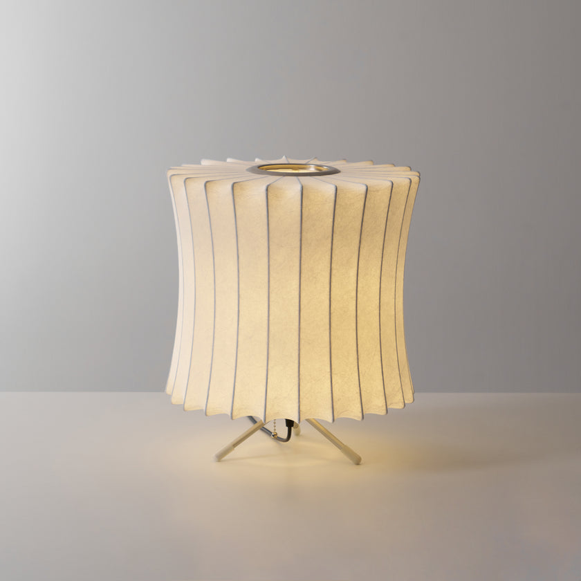 Nelson Stativ-Tischlampe