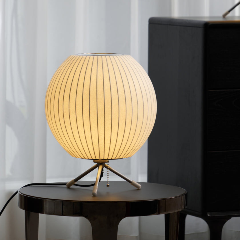 Nelson Stativ-Tischlampe