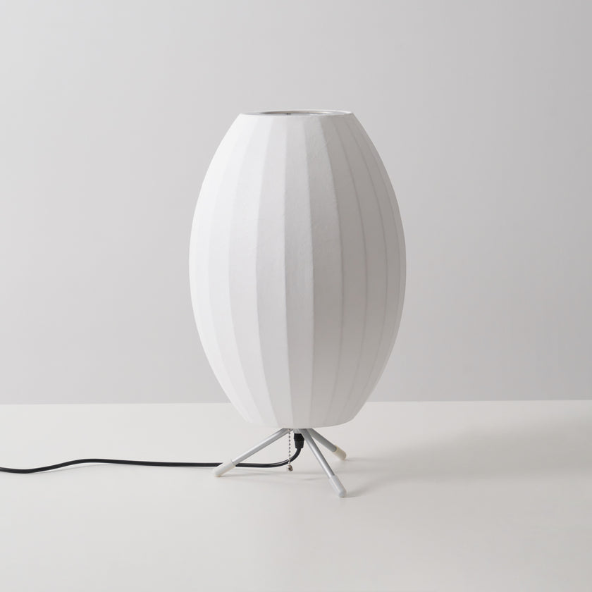 Nelson Stativ-Tischlampe
