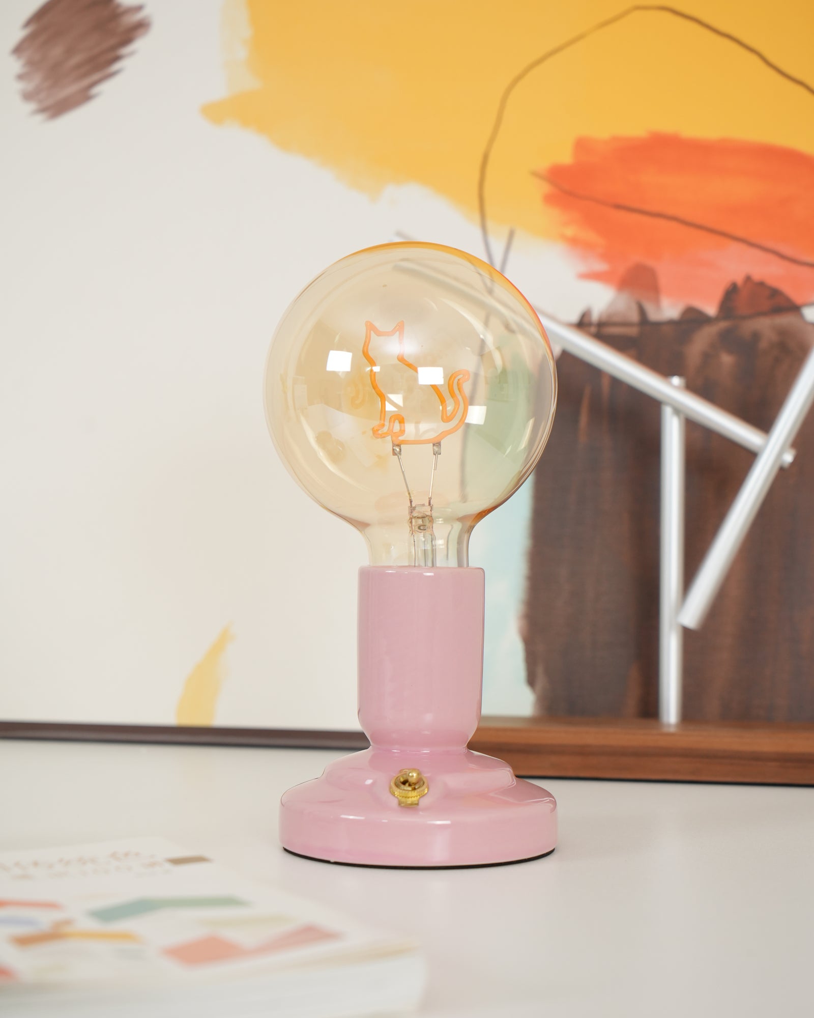 Nordic style table lamp 2025