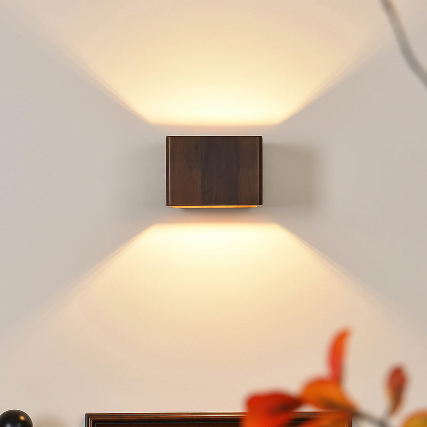 Norrick Wall Light