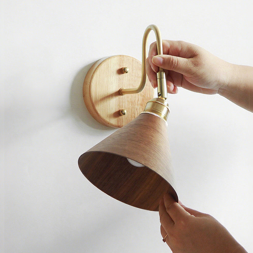 Oberon Wall Lamp