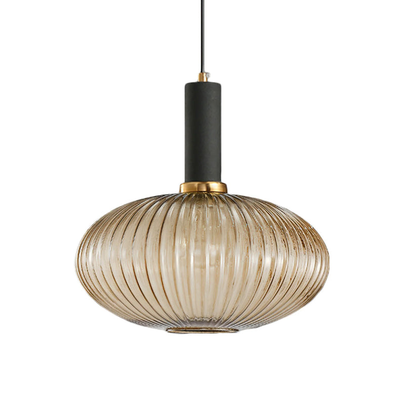 Ovale Pendelleuchte aus Schilfglas