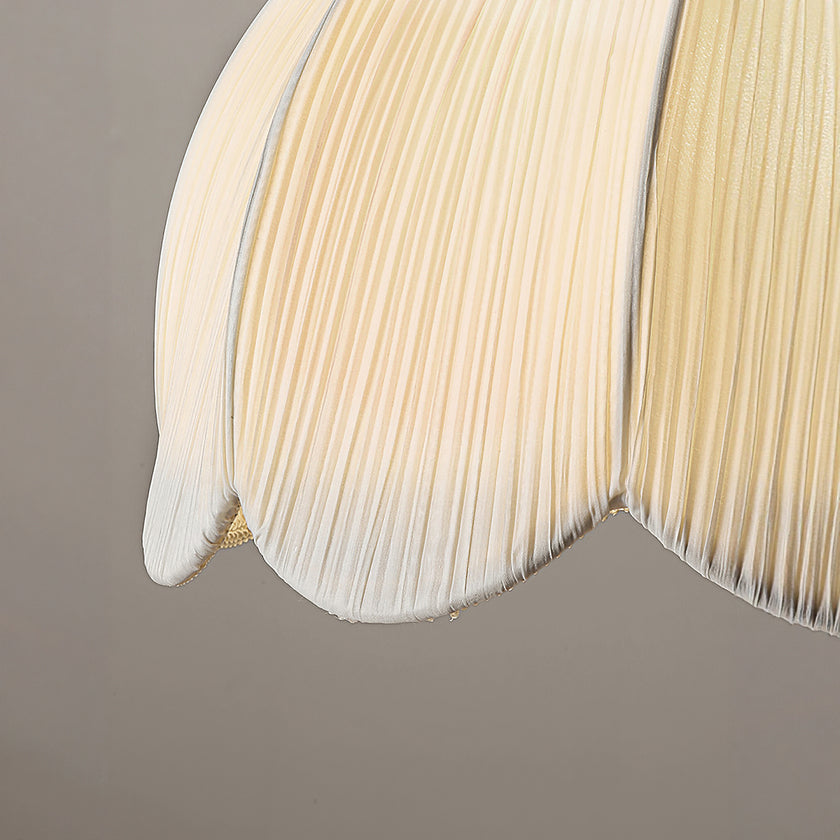 Pantalla Pendant Lamp