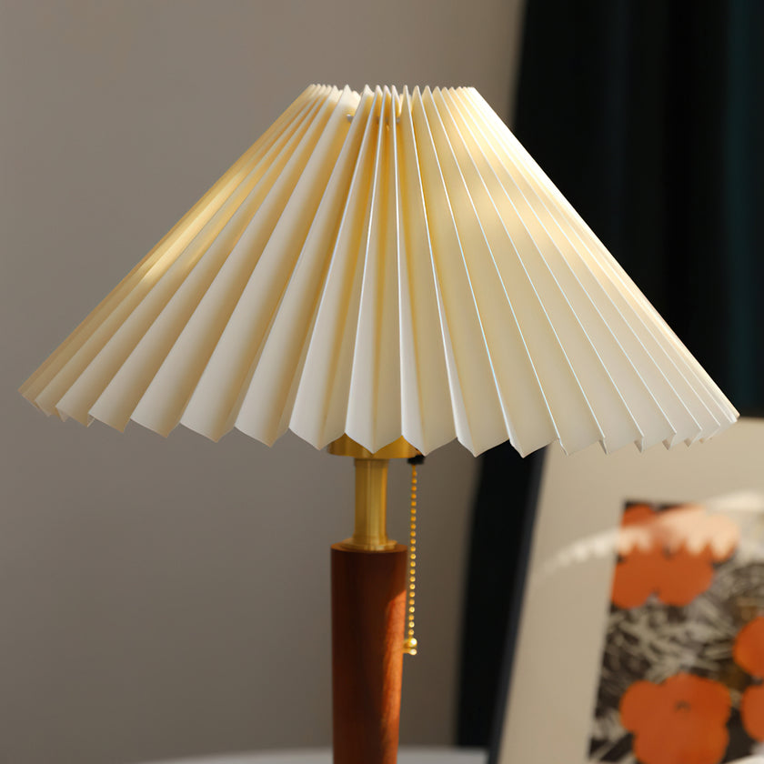 Perla Pleated Table Lamp