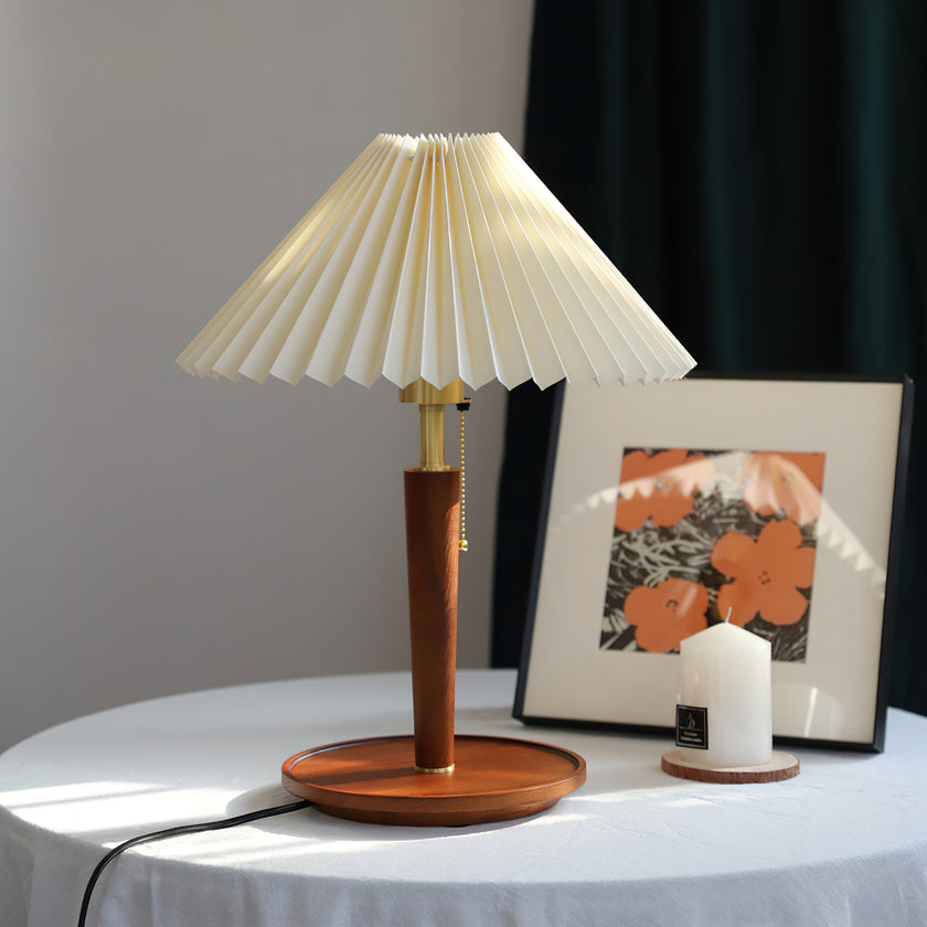 Perla Pleated Table Lamp