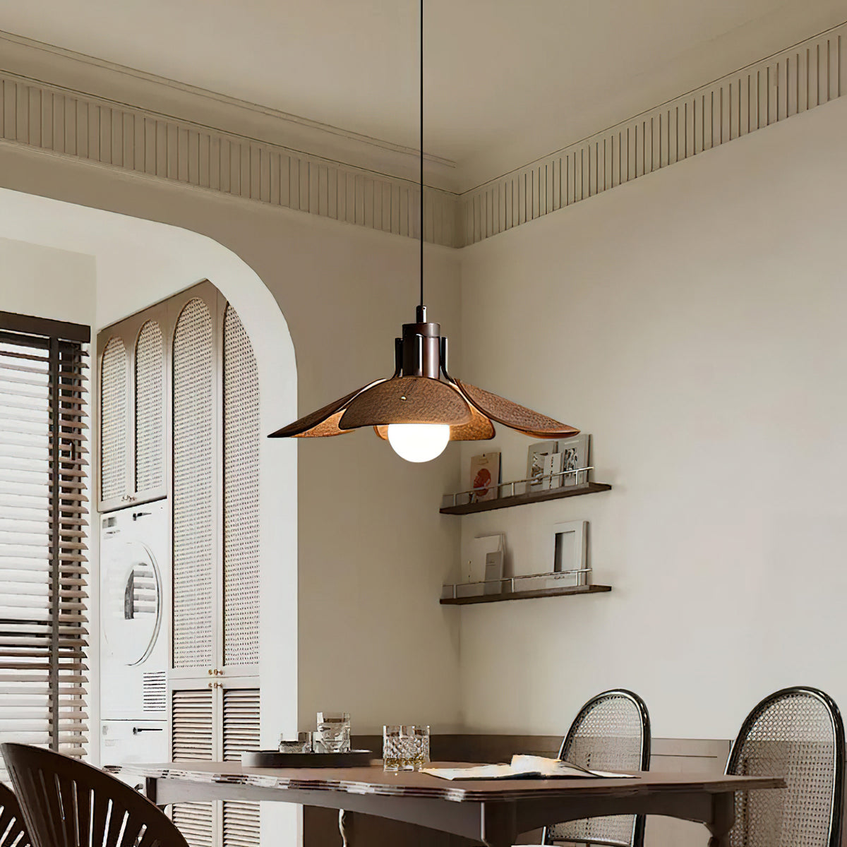 Petal Bloom Pendant Light – detail 2