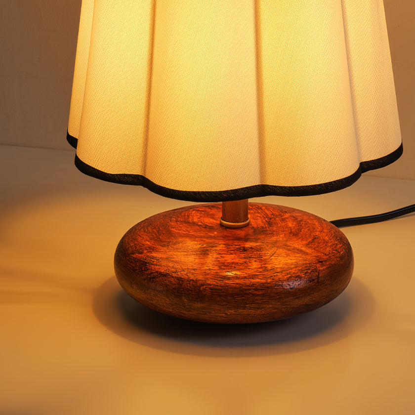 Petal Pleated Table Lamp