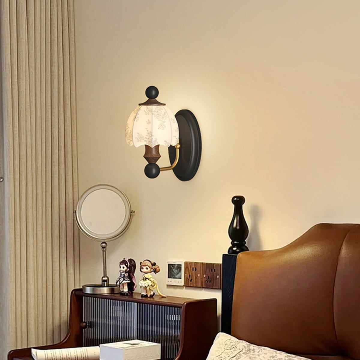 Phiffer Wall Lamp – detail 2
