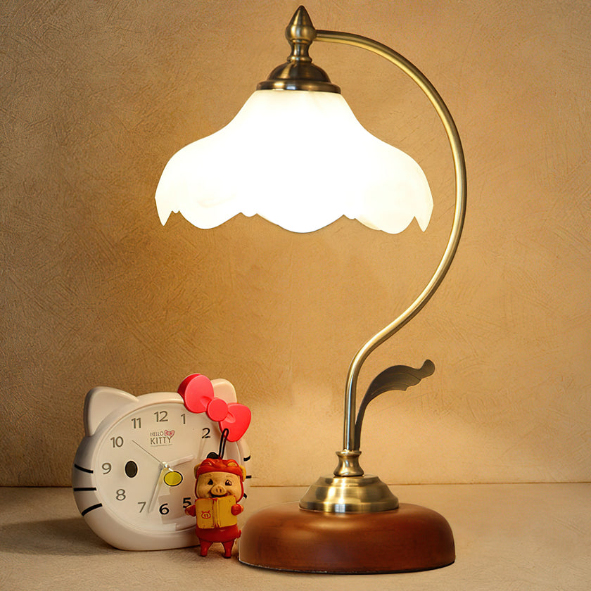 Retro Flower Table Lamp