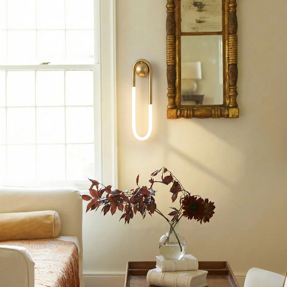 Rudi Loop Wall Lamp – detail 2