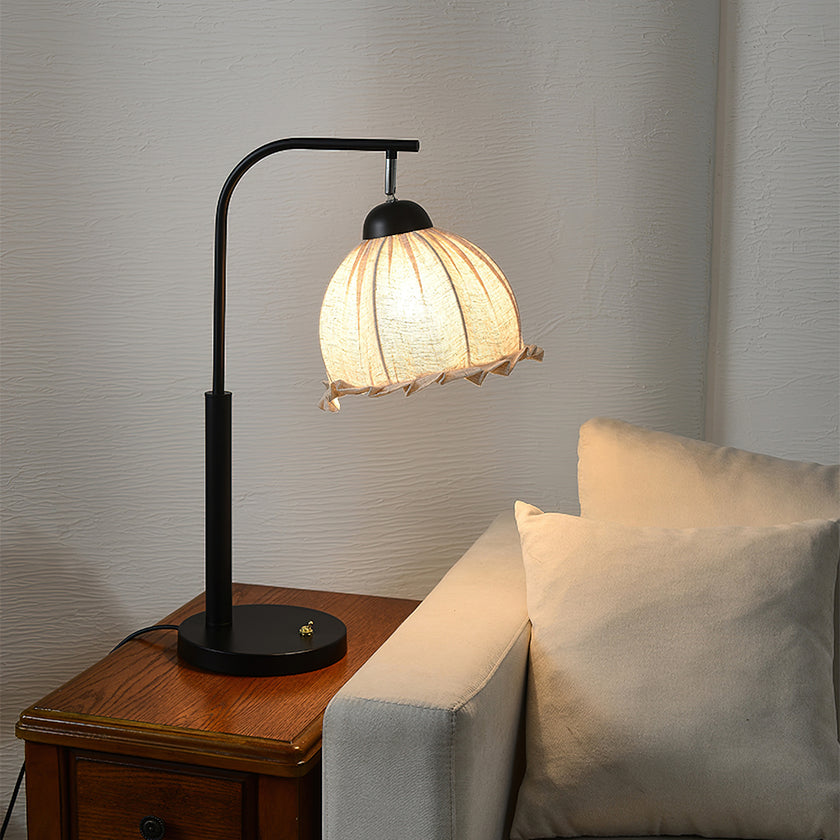 Ruffle Retro Table Lamp