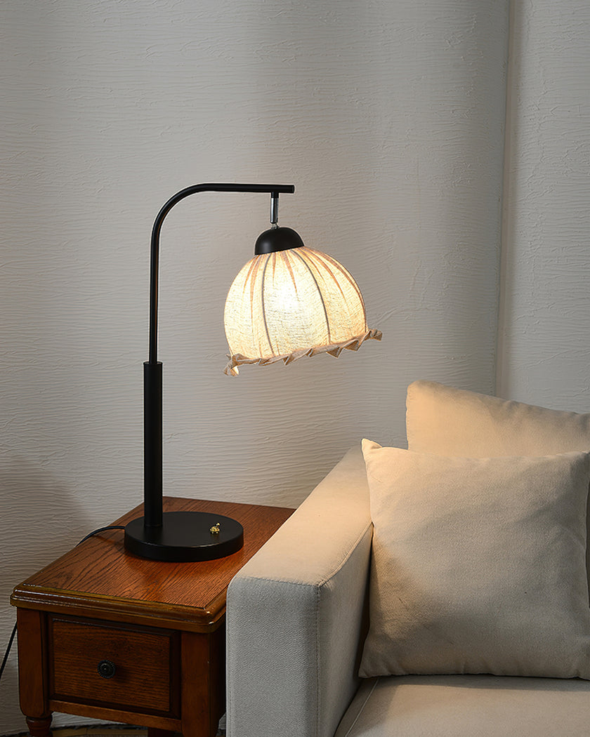 Ruffle Retro Table Lamp