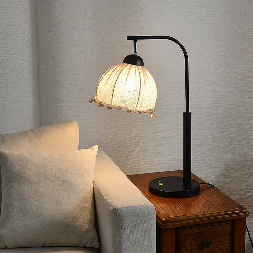 Ruffle Retro Table Lamp