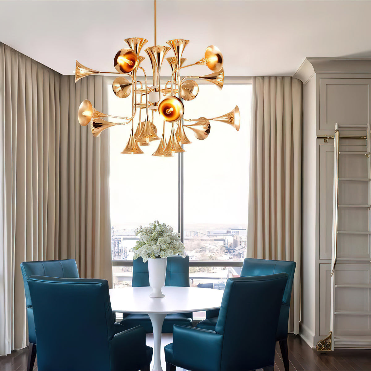 Sound Of Everything Chandelier – detail 2