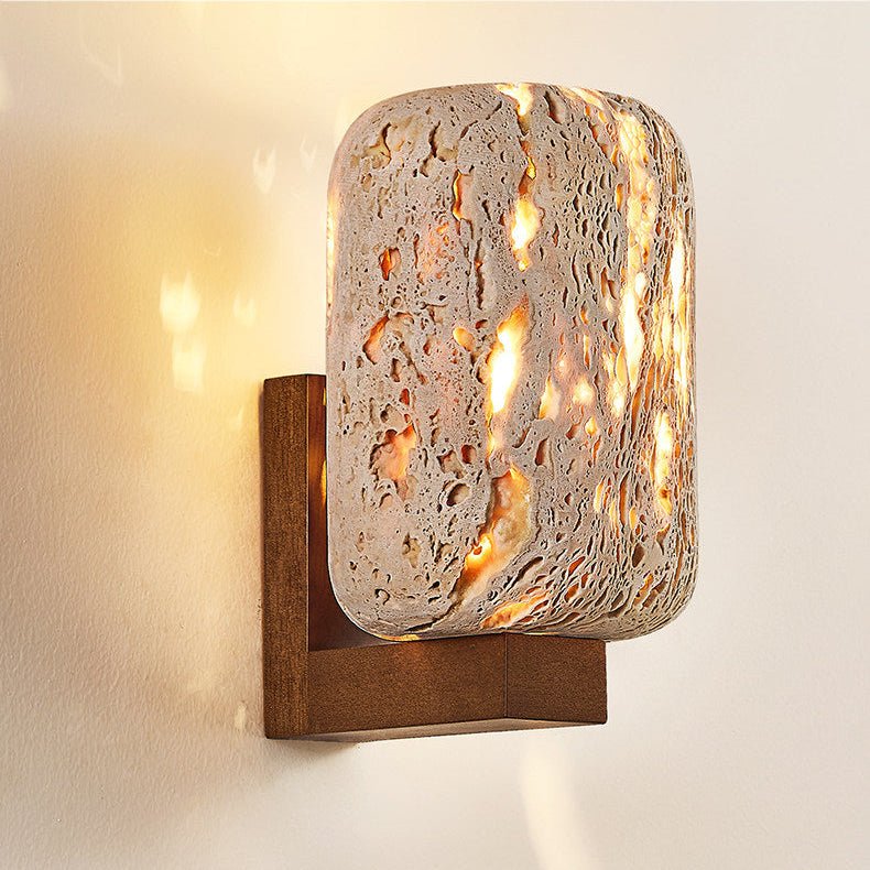 Travelle Wall Lamp