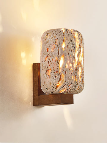 Travelle Wall Lamp