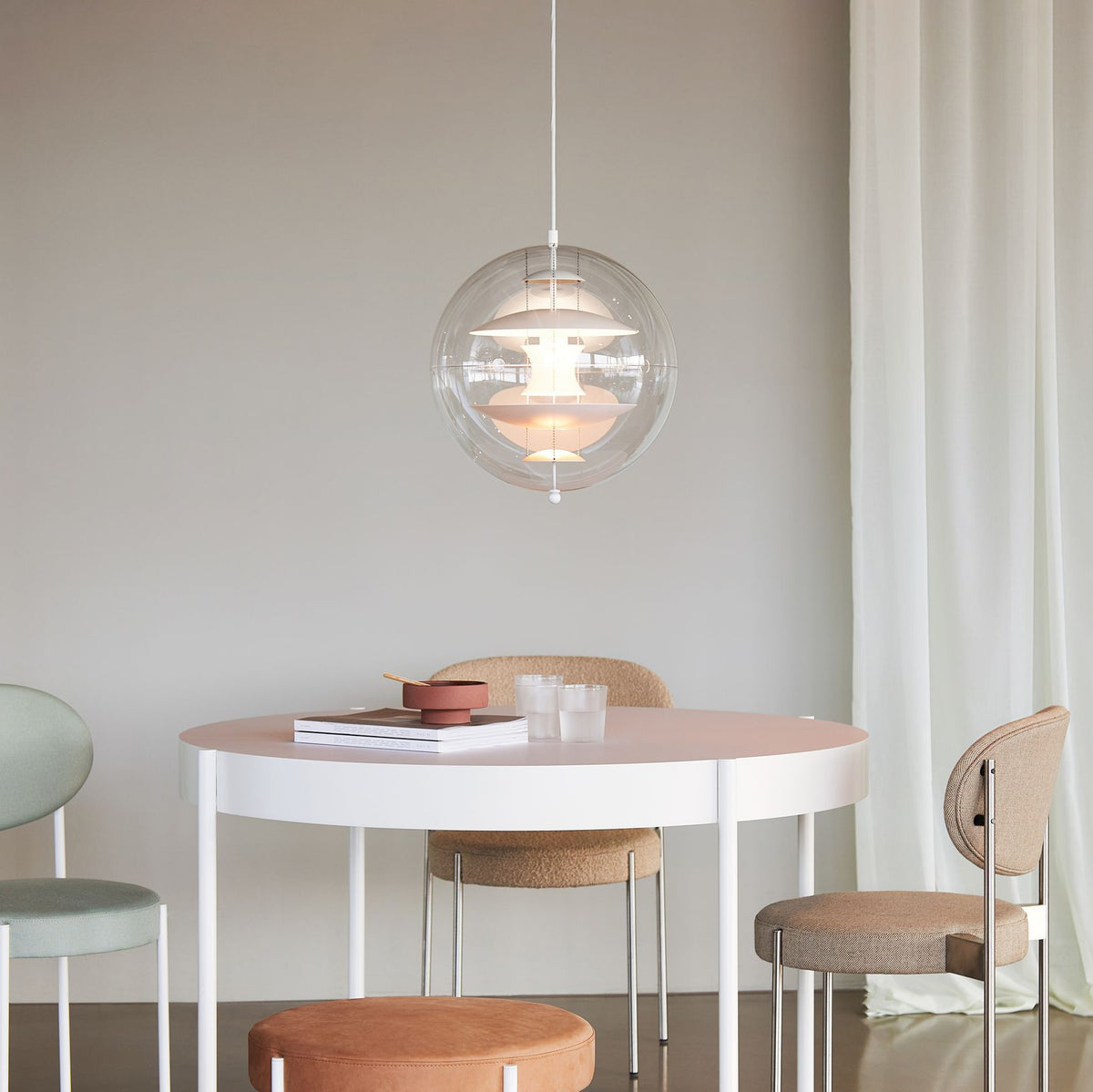 VP Globe Pendant Light – detail 2