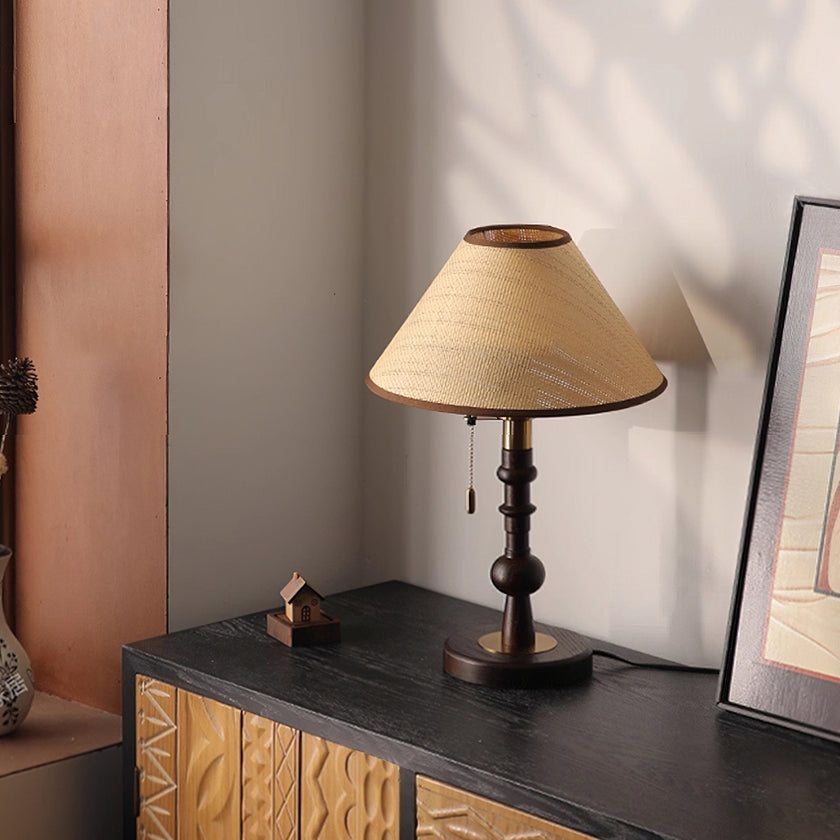 Valinte Table Lamp