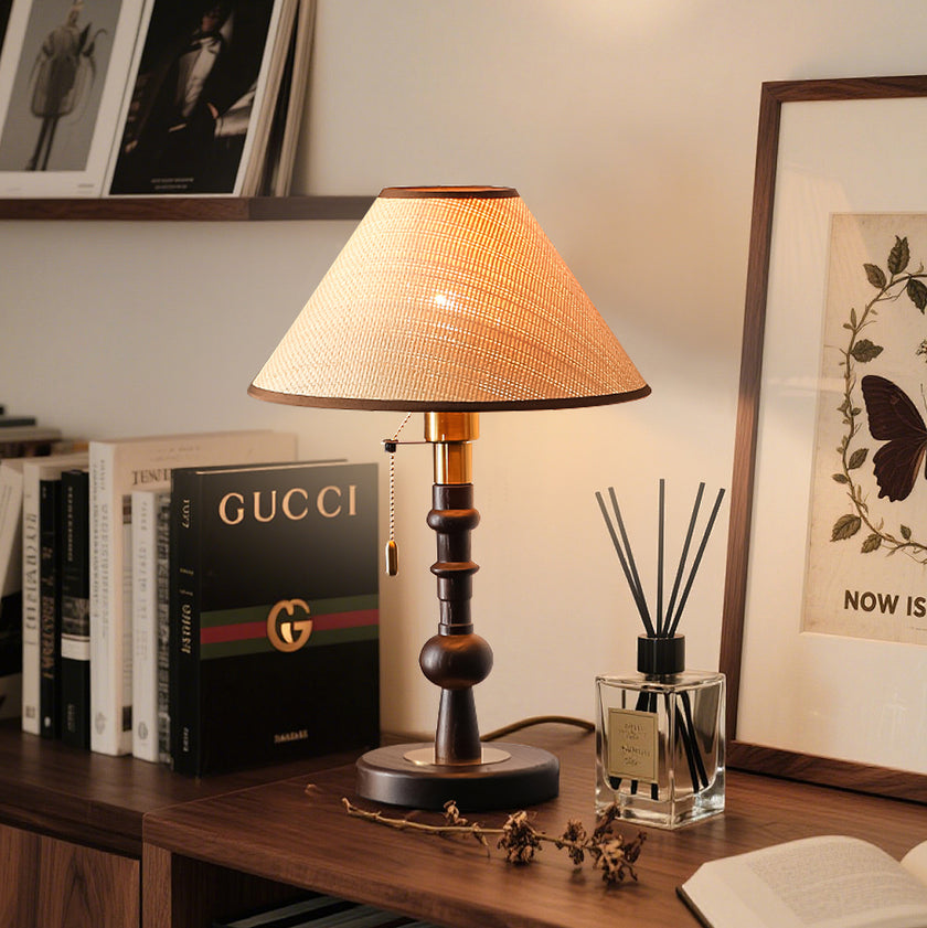 Valinte Table Lamp