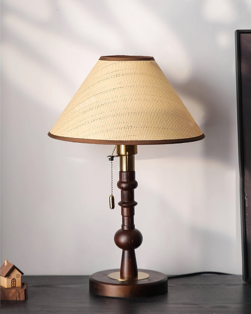 Valinte Table Lamp