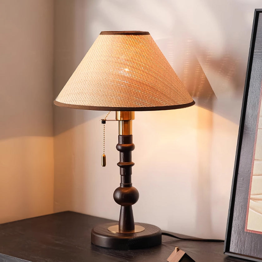 Valinte Table Lamp