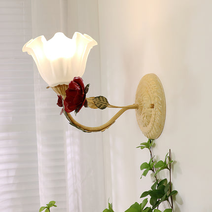 Vintage Wandlampe aus Rosenglas