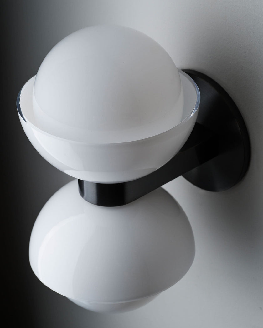 Wally Wall Light