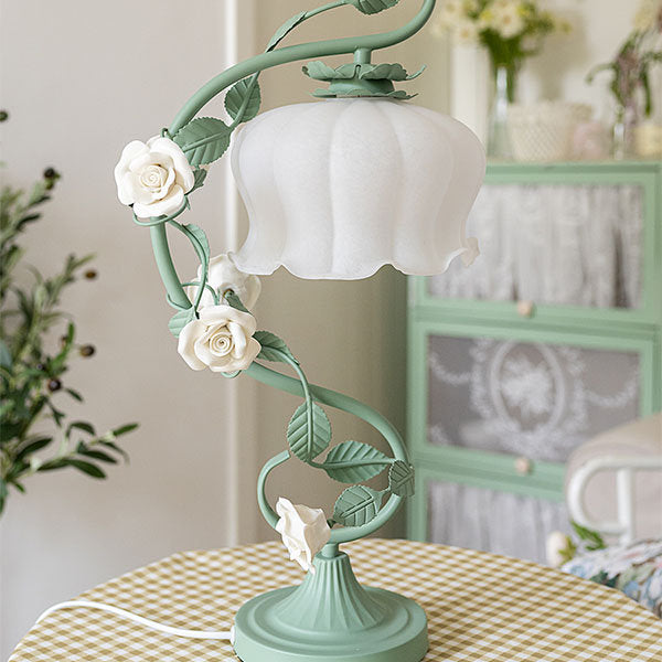 White Rose Iron Table Lamp