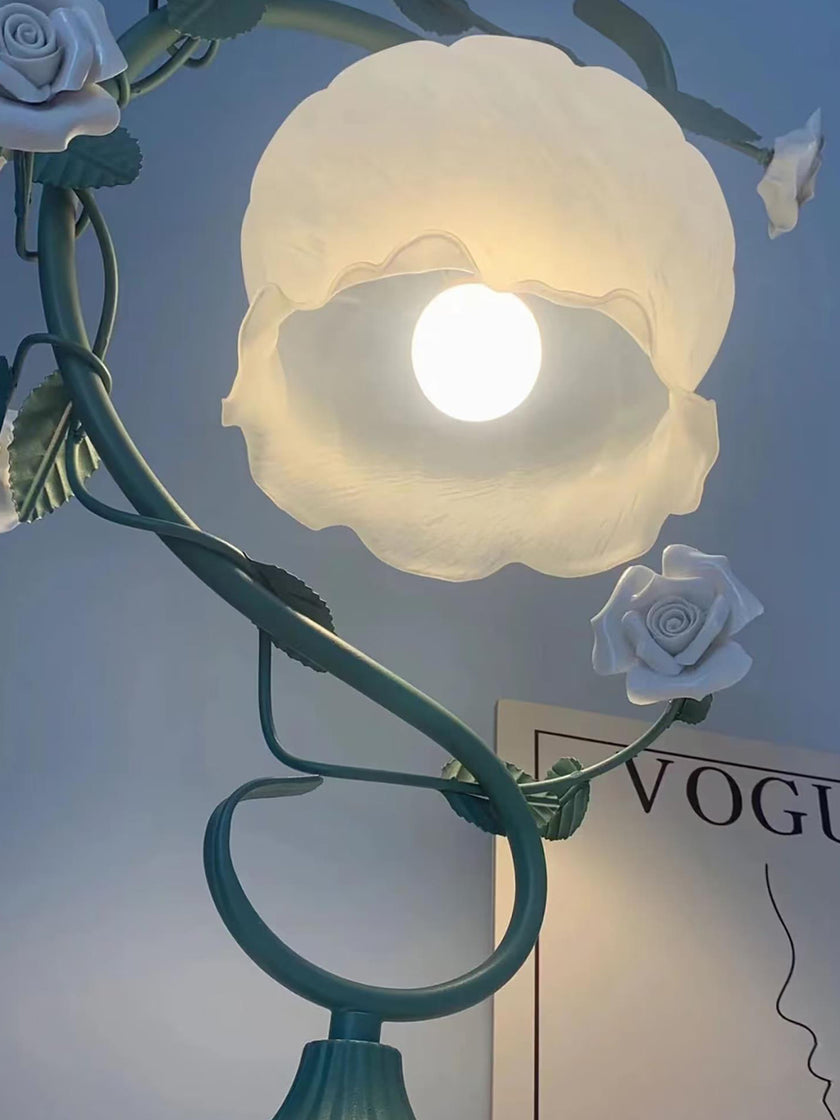 White Rose Iron Table Lamp