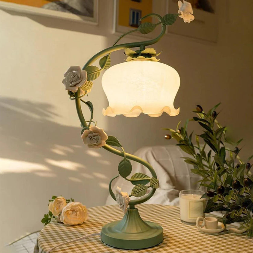 White Rose Iron Table Lamp