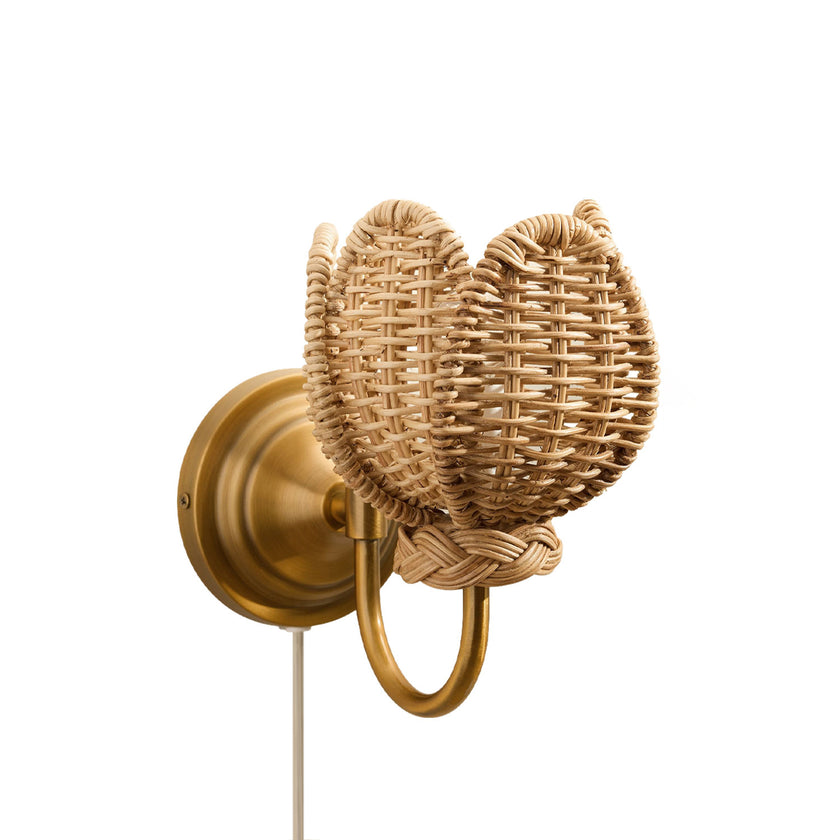 Wistara Plug-In Wall Light