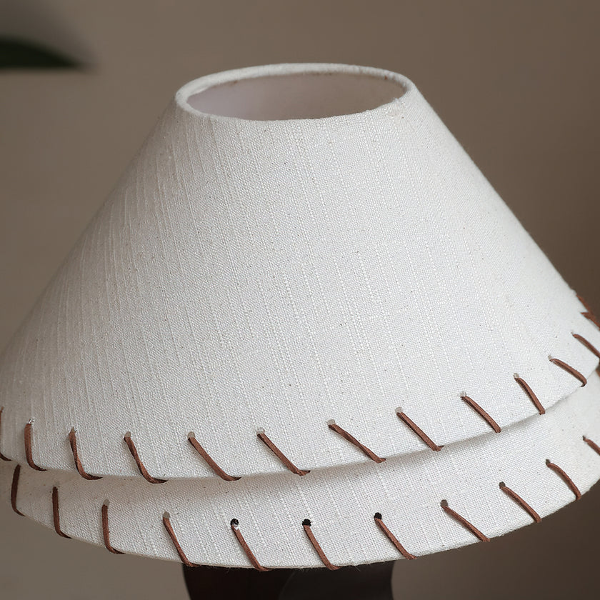 Zandro Table Lamp