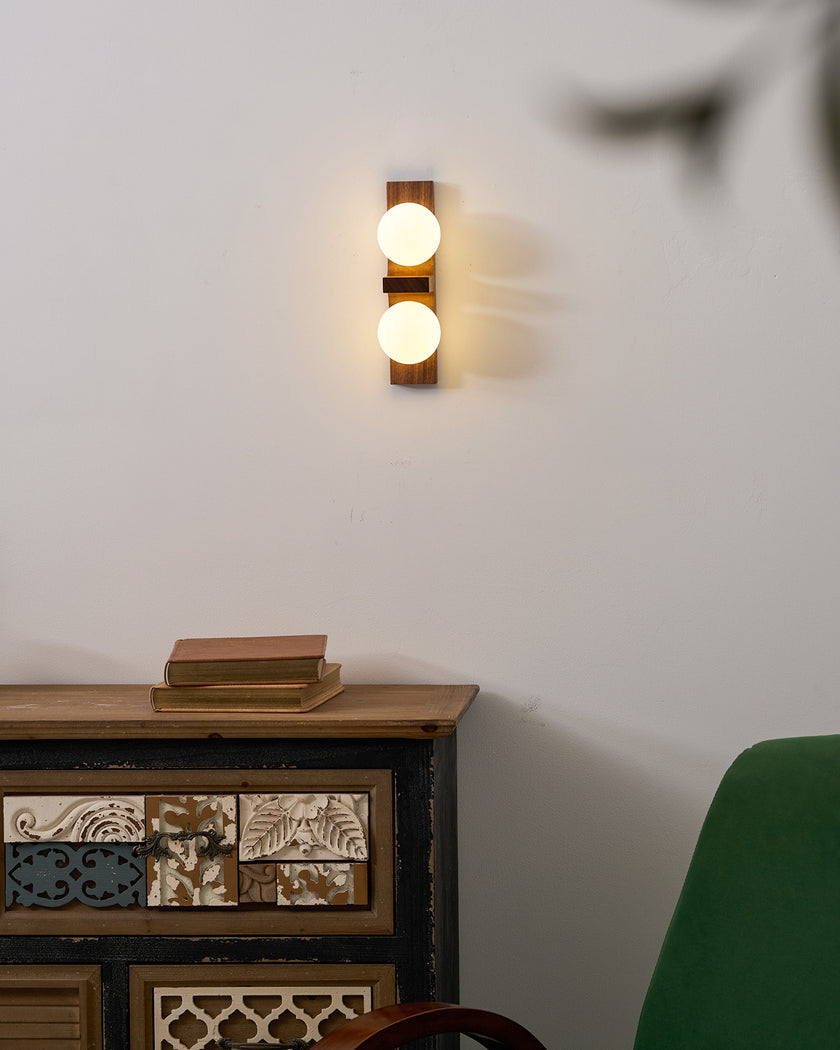 Lumina Wall Lamp