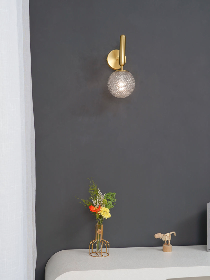 Miira Wall Lamp