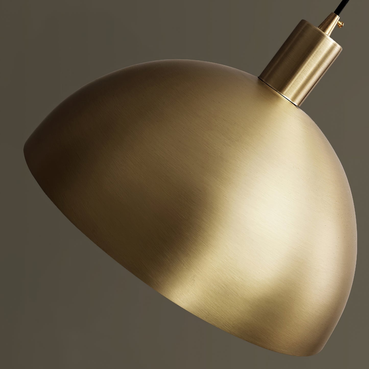 AM4Z Brass Pendant Lamp
