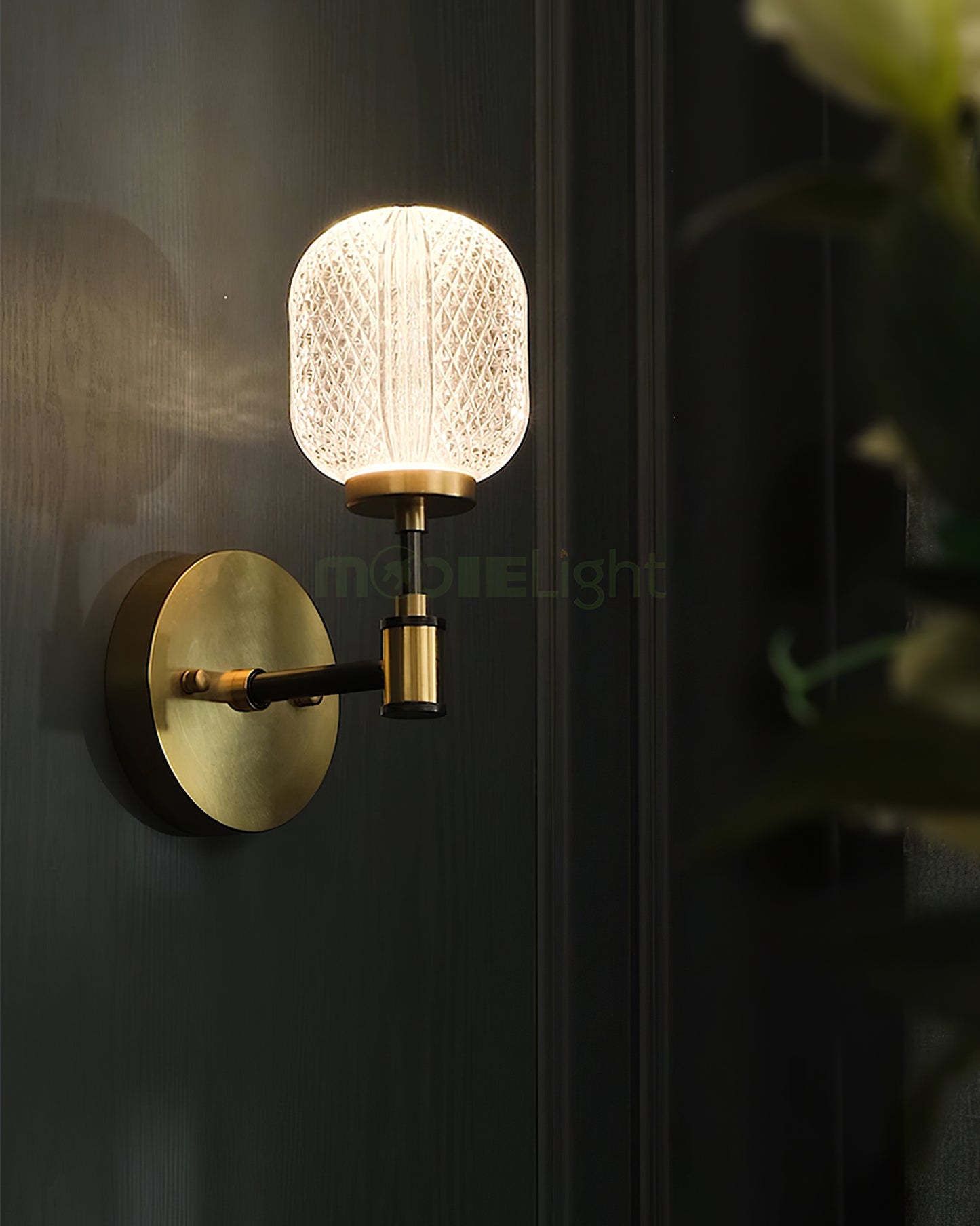 Ari Wall Lamp