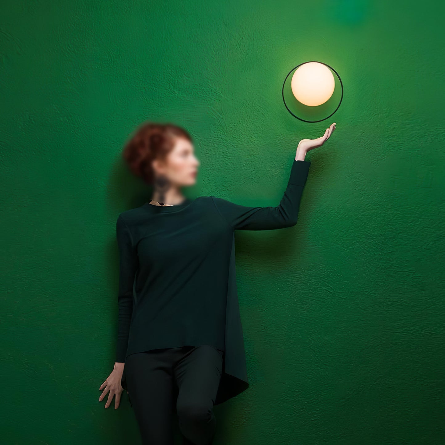 Circ 3722 Wall Lamp
