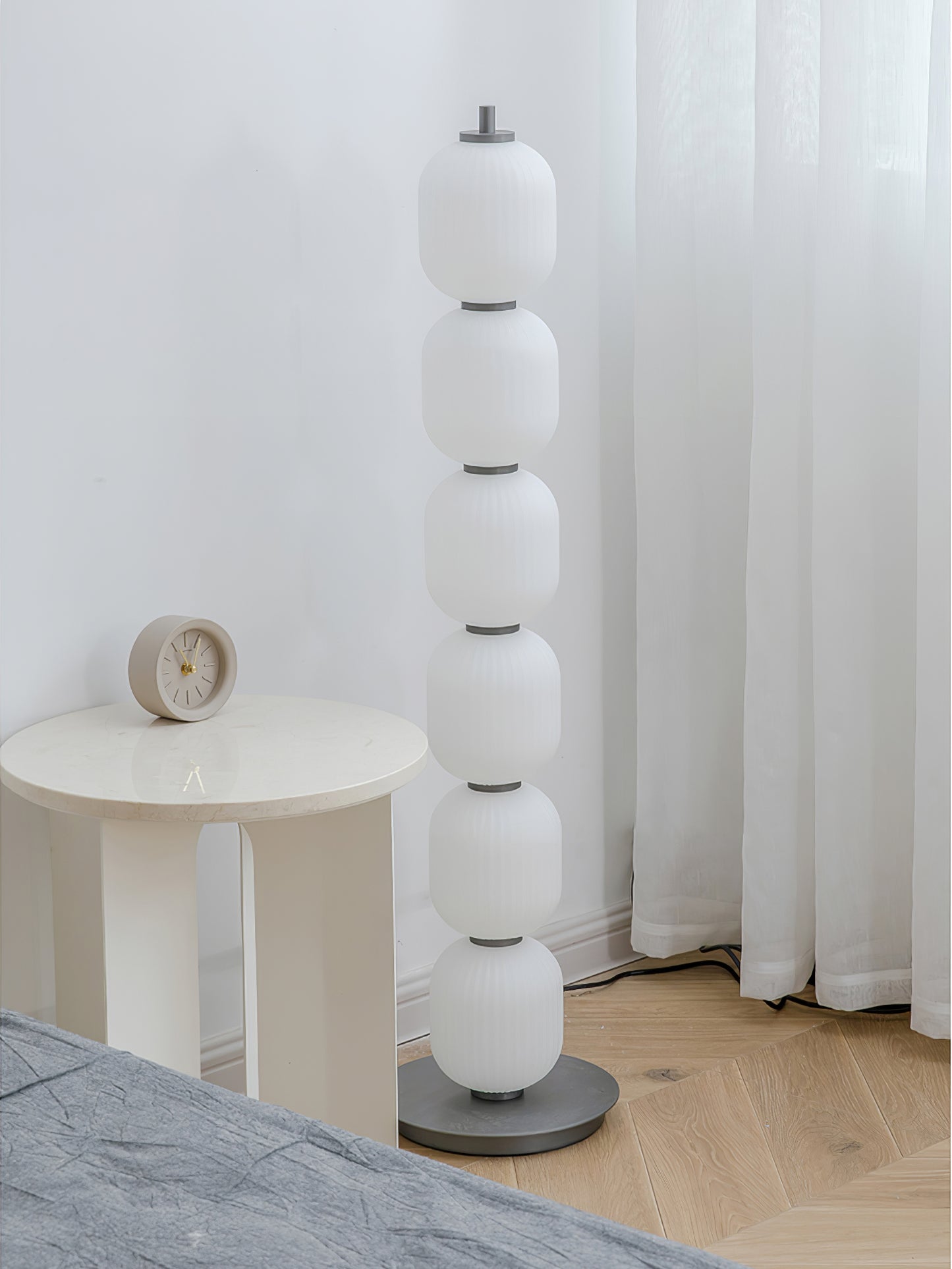 Collier Table Lamp
