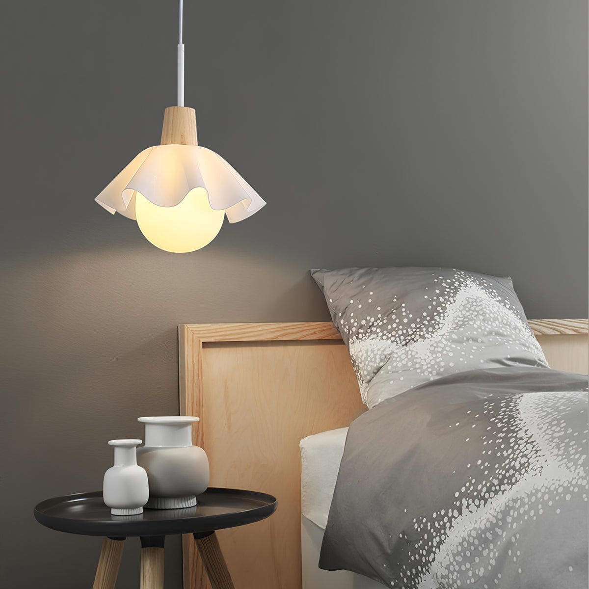 Floral Glass Pendant Light – detail 2