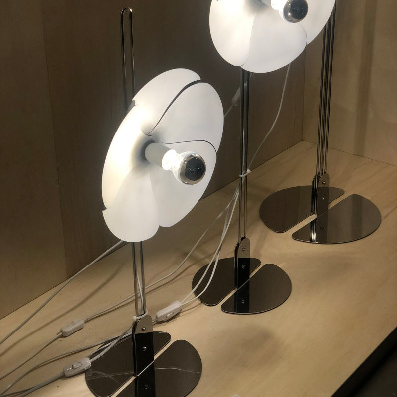 Lampe de table fleur
