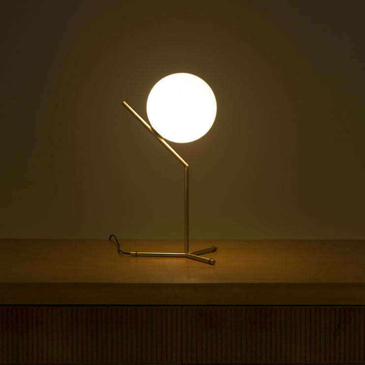 Lampes de table IC