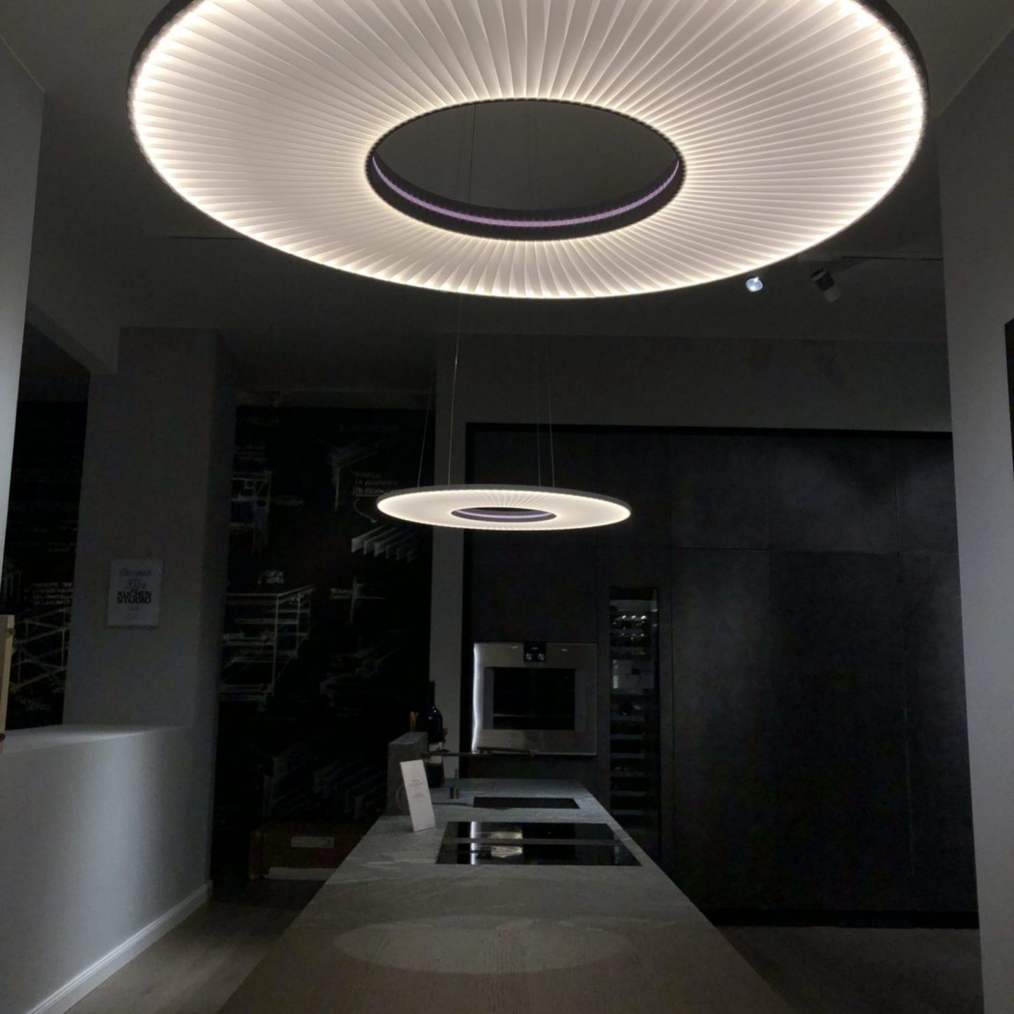 Iris Pendant Light