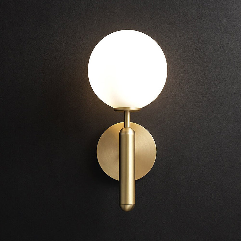 Miira Wall Lamp